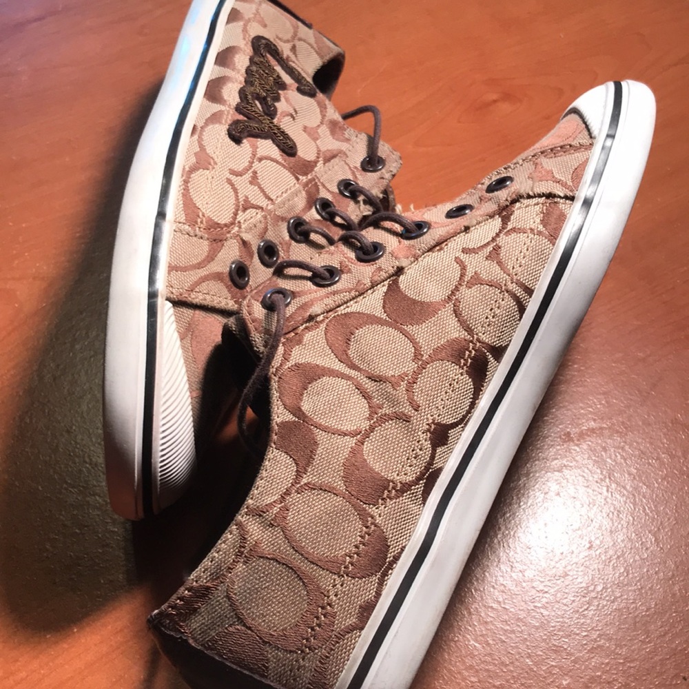 Authentic Stringless And Tattered Coach Sneakers - image 3